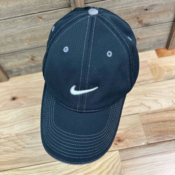 Nike Baseball Cap Hat Hook & Loop Adjustable Black - Picture 5 of 10